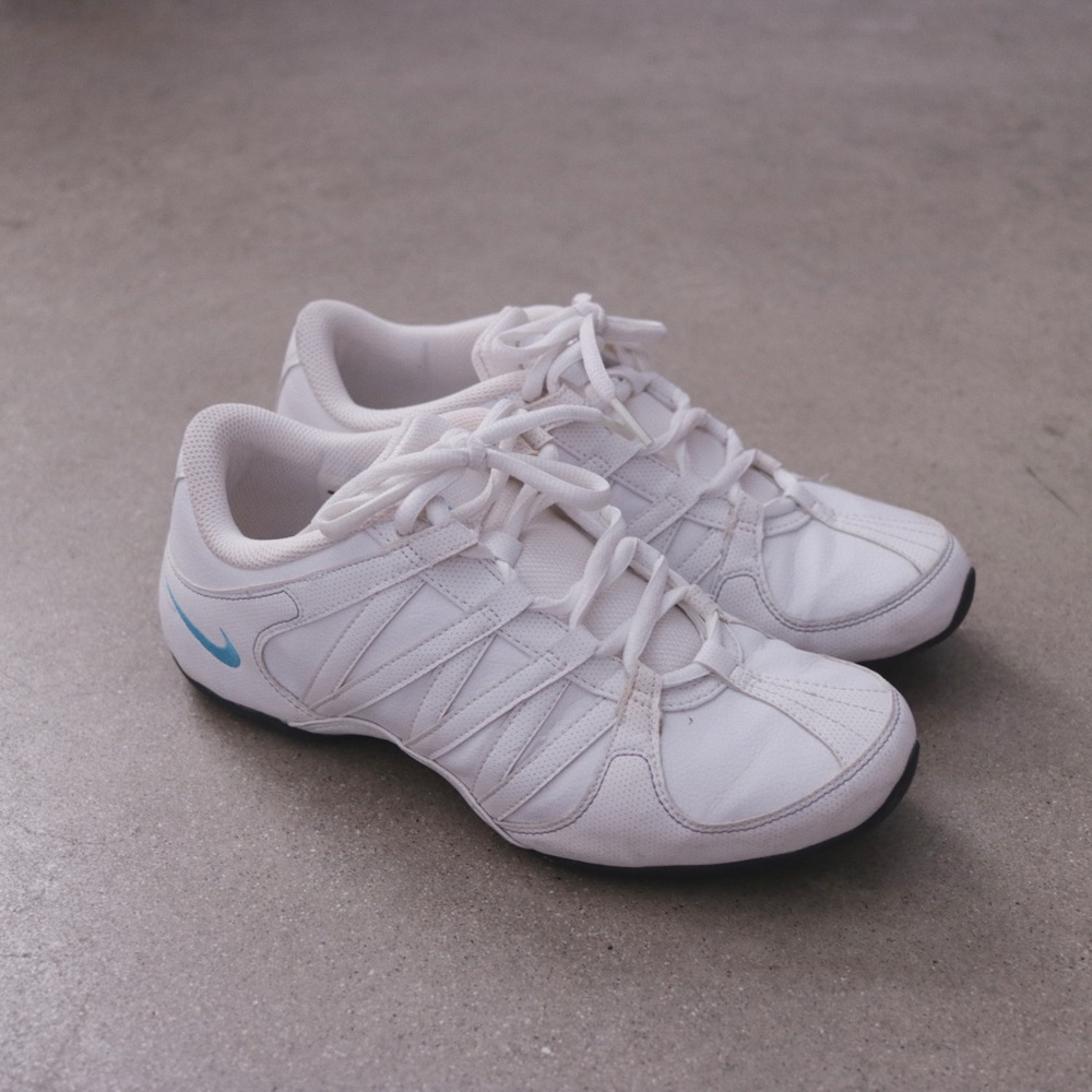 Nike Sneakers White - Size 8